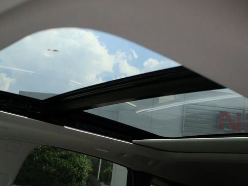 New 2025 Nissan Murano SL image 9