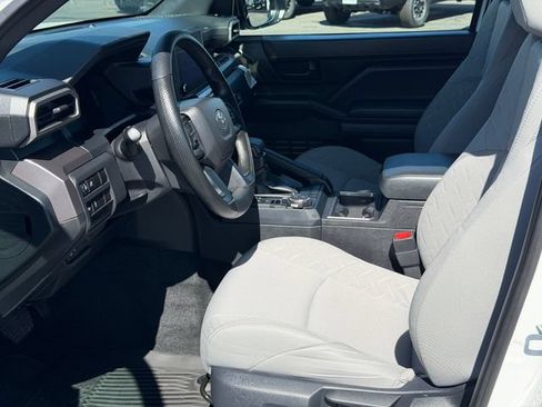 Used 2026 Toyota Tacoma SR5 AWD/4WD image 15
