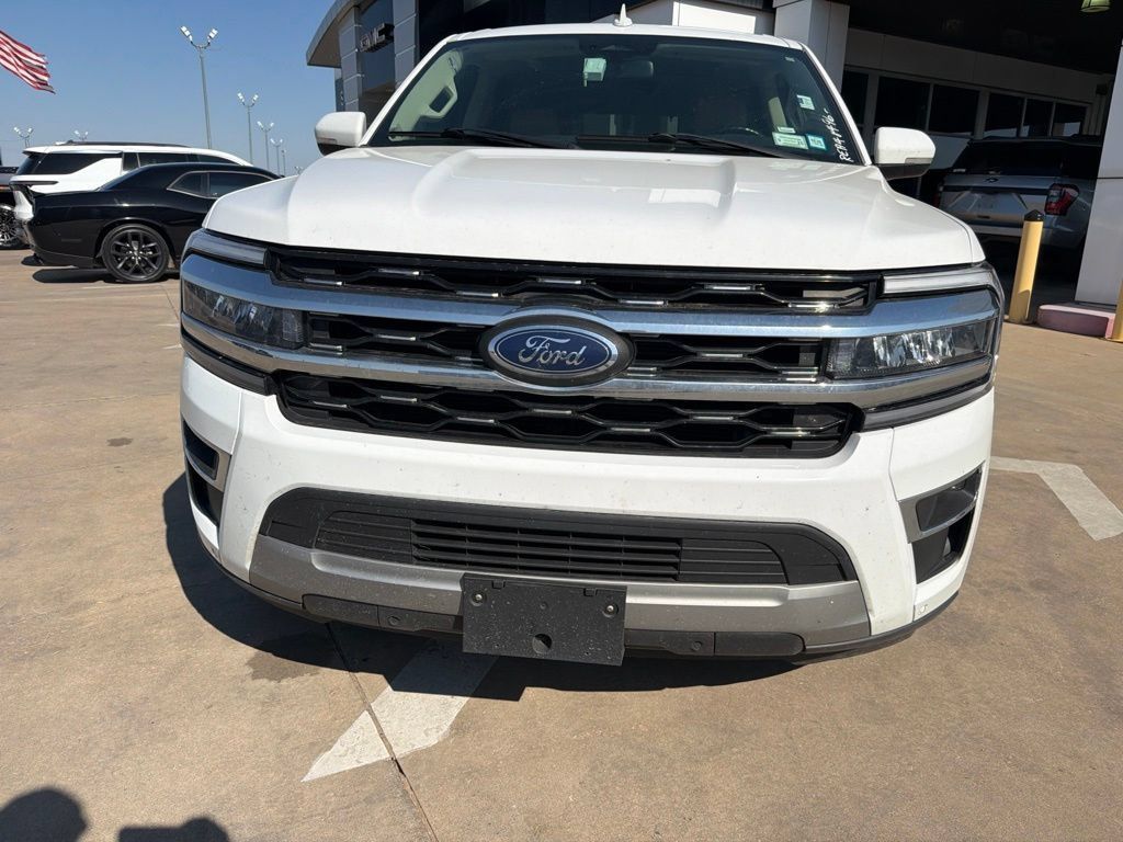 Used 2024 Ford Expedition Limited AWD/4WD image 9