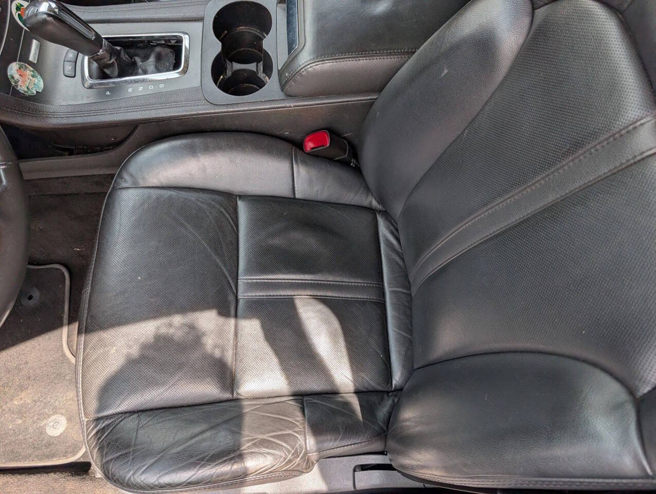 Used 2019 Lincoln MKT AWD image 23