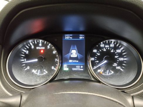 Used 2020 Nissan Rogue S FWD image 23