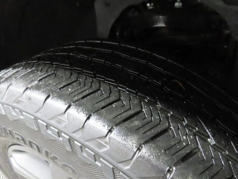 Used 2023 Ford F150 Lariat w/ Equipment Group 502A High image 7