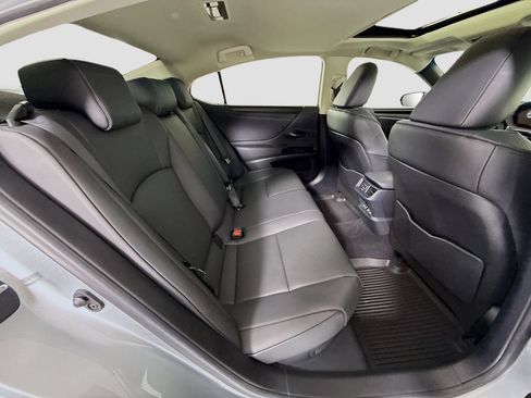 Certified 2025 Lexus ES 300h w/ Premium Package FWD image 22