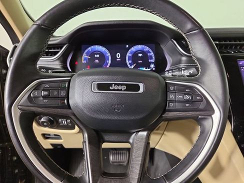 Used 2022 Jeep Grand Cherokee L Limited RWD image 22
