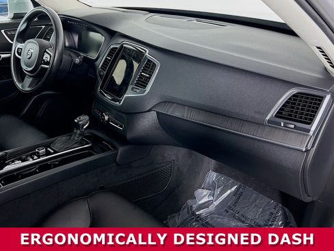 Used 2020 Volvo XC90 T6 Momentum image 21