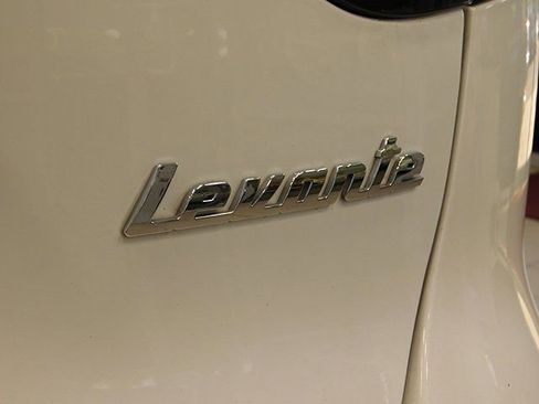 Used 2023 Maserati Levante Modena image 6