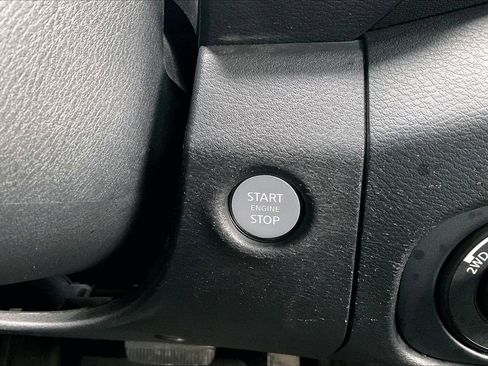 Used 2022 Nissan Frontier PRO-4X w/ Pro-4X Premium Package image 29