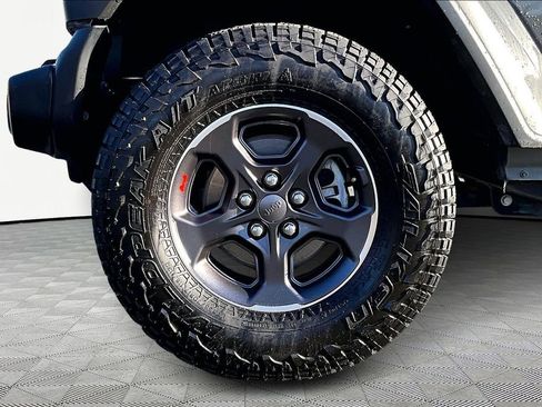 Used 2020 Jeep Gladiator Sport w/ Quick Order Package 24S image 21