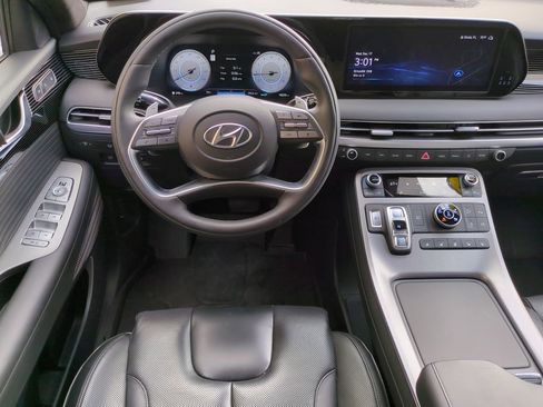 Used 2023 Hyundai Palisade Calligraphy image 16