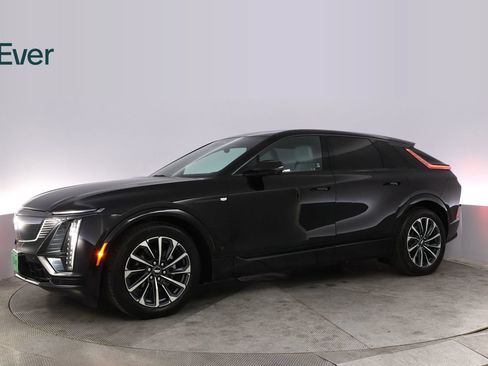 Used 2024 Cadillac Lyriq Sport RWD image 18