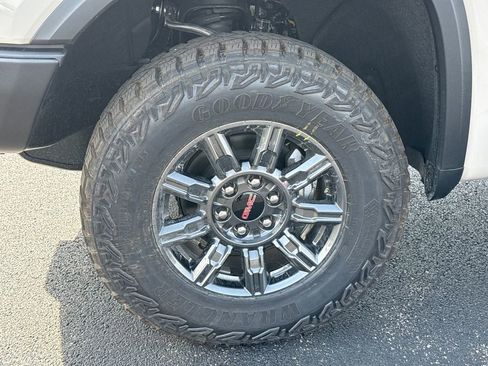 New 2026 GMC Sierra 1500 AT4X AWD/4WD image 12