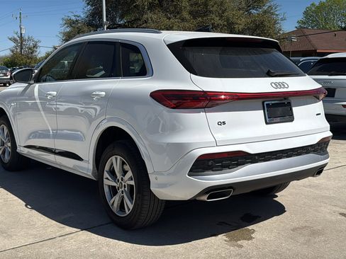 Used 2025 Audi Q5 Premium image 5