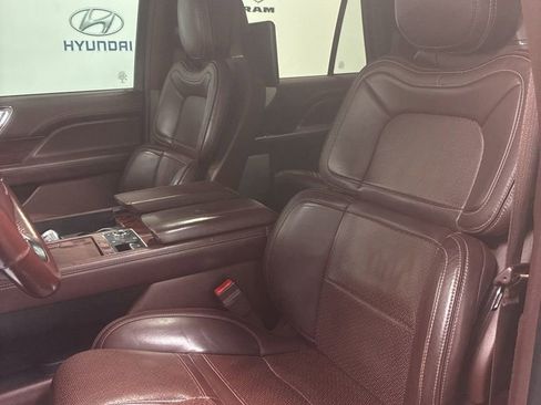 Used 2018 Lincoln Navigator Black Label w/ Cargo Package AWD/4WD image 11