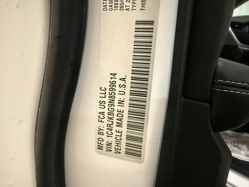 Used 2022 Jeep Grand Cherokee L Limited image 41