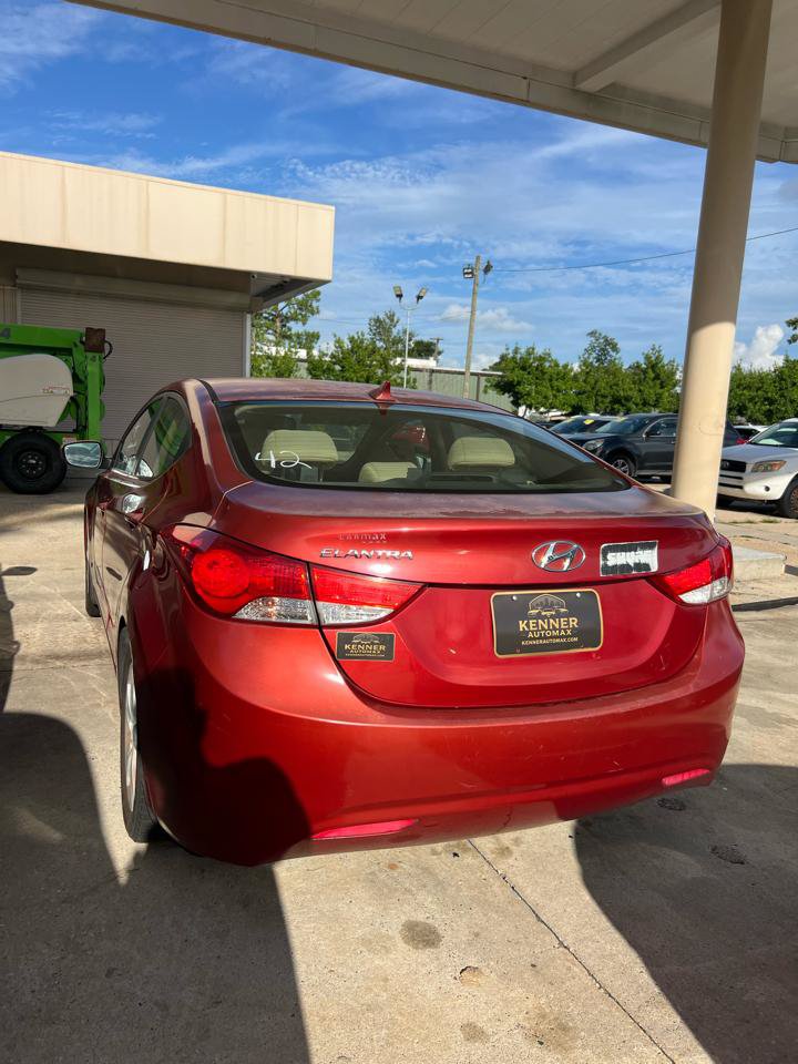 Used 2013 Hyundai Elantra GLS w/ Preferred Pkg FWD image 5