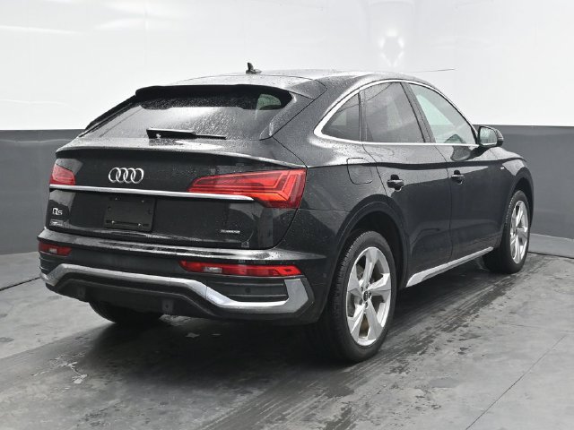 Used 2021 Audi Q5 Prestige w/ Prestige Package AWD/4WD image 7