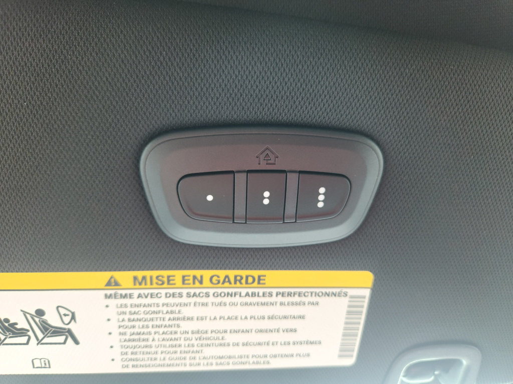 New 2027 Chrysler Pacifica Select FWD image 37