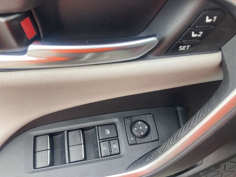 Certified 2022 Toyota RAV4 Limited image 15