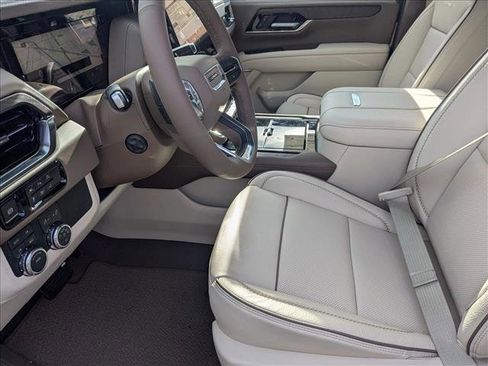 New 2026 GMC Yukon XL Denali image 4