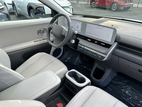 Used 2024 Hyundai Ioniq 5 Limited image 45