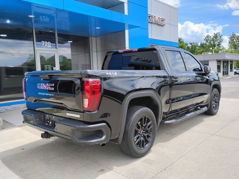 Used 2023 GMC Sierra 1500 Elevation w/ Preferred Package AWD/4WD image 5