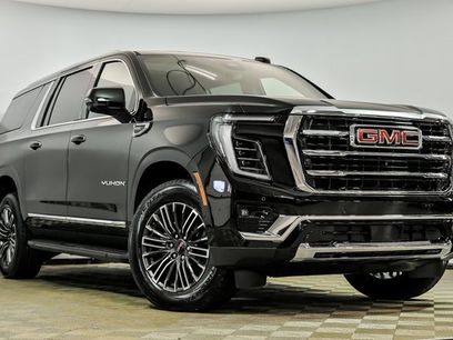 New 2026 GMC Yukon XL Elevation w/ Elevation Premium Package