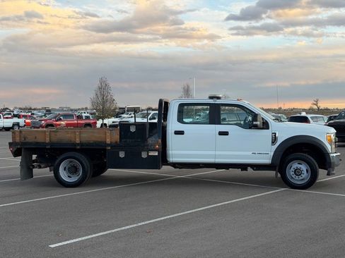 Used 2017 Ford F550 4x4 Crew Cab Super Duty image 6