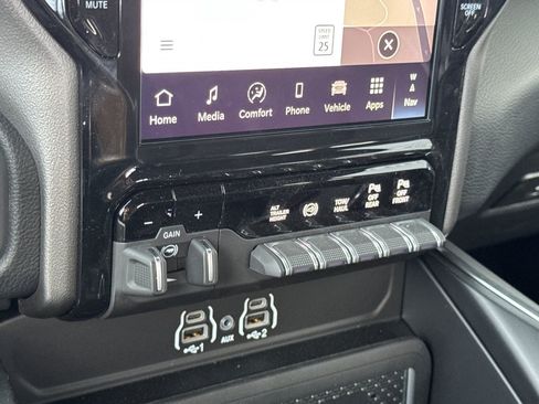 New 2026 RAM 3500 Laramie w/ Night Edition AWD/4WD image 19