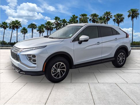 Used 2025 Mitsubishi Eclipse Cross ES image 4