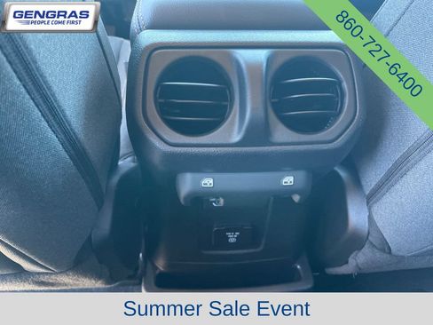 Used 2025 Jeep Wrangler Unlimited Sahara AWD/4WD image 35