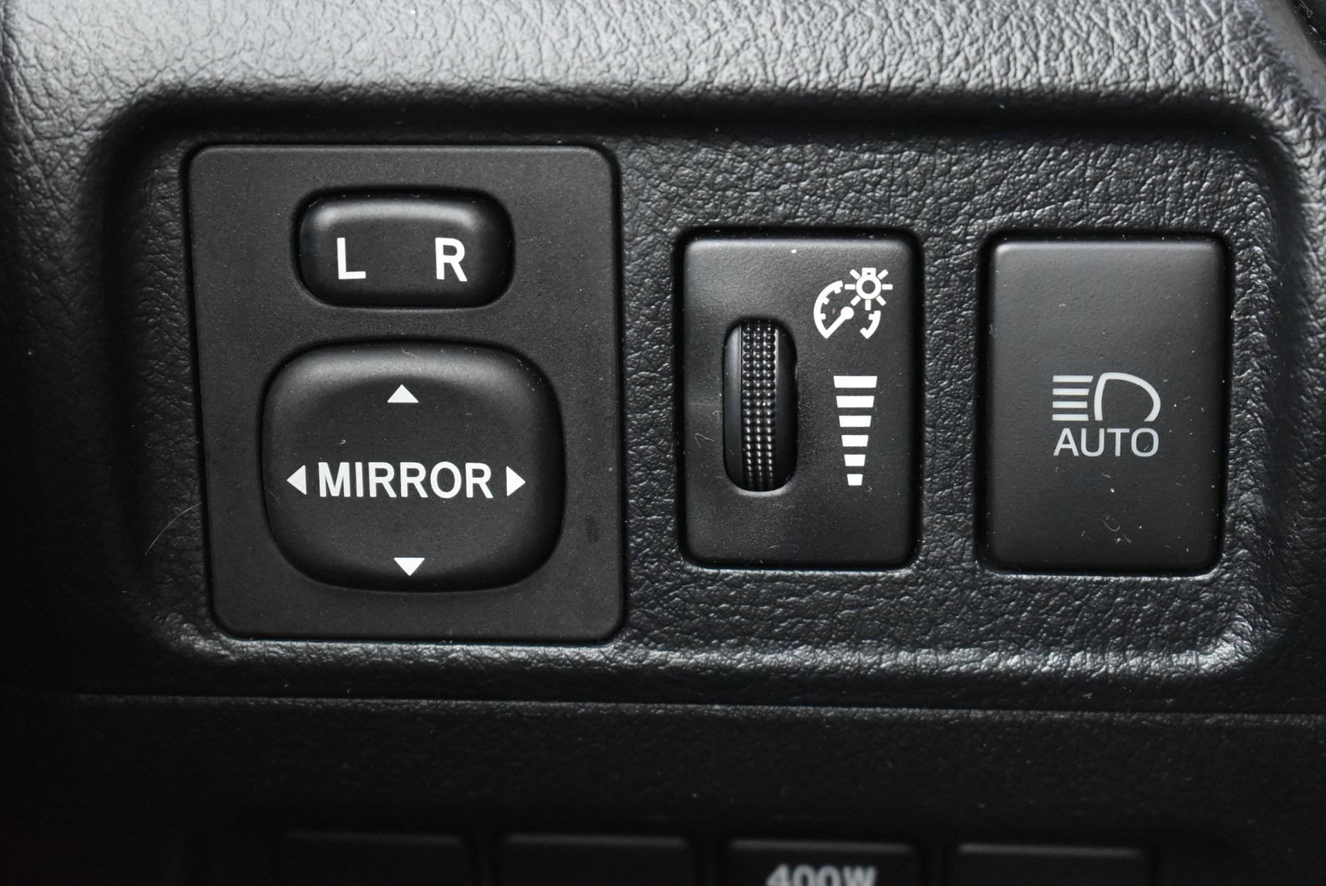 Used 2022 Toyota 4Runner Limited AWD/4WD image 17