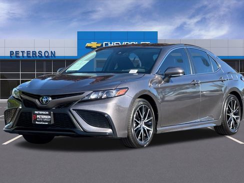 Used 2024 Toyota Camry SE AWD/4WD image 8