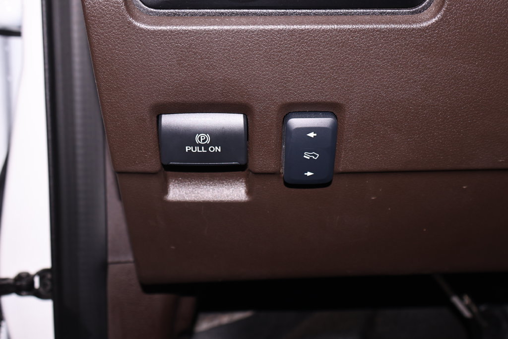 Certified 2024 Ford F350 King Ranch AWD/4WD image 29