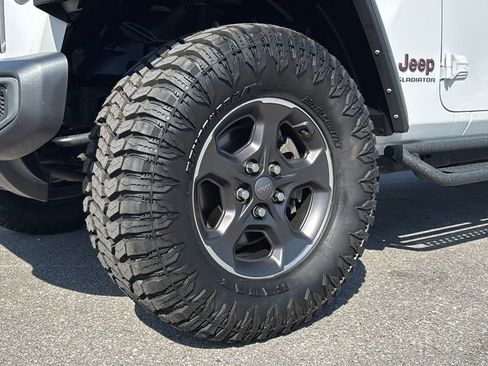 Used 2022 Jeep Gladiator Rubicon w/ LED Lighting Group AWD/4WD image 10