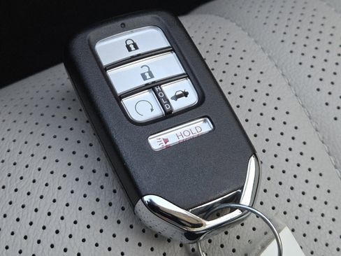 Used 2022 Honda Accord EX-L image 34