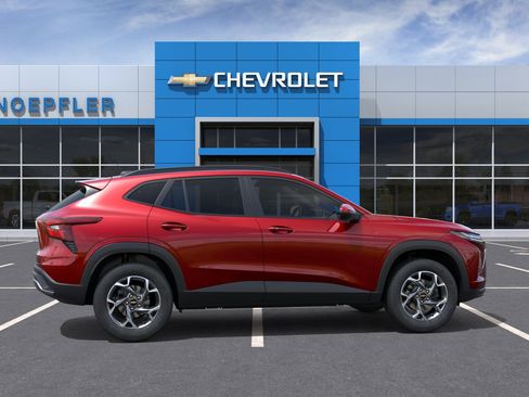 New 2026 Chevrolet Trax LT image 5