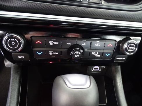 Used 2025 Jeep Compass Limited w/ High Altitude Package AWD/4WD image 14