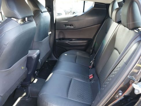 Used 2022 Toyota C-HR Limited image 17