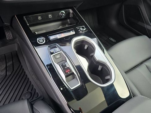 New 2026 Audi A6 Premium Plus AWD/4WD image 25