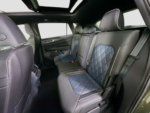 New 2026 Volkswagen Atlas Cross Sport SEL Premium R-Line AWD/4WD image 24