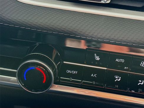 New 2026 Chevrolet Equinox LT w/ Convenience Package II image 15