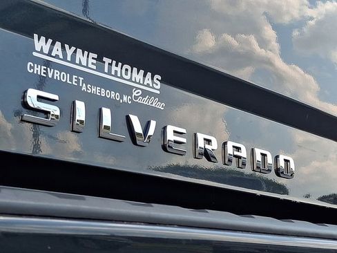 Used 2017 Chevrolet Silverado 1500 LT w/ All Star Edition AWD/4WD image 28