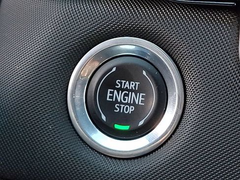 Used 2023 Chevrolet Colorado Z71 w/ Z71 Convenience Package 2 AWD/4WD image 25