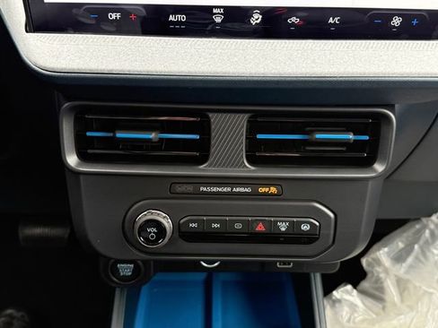 New 2026 Ford Maverick XLT AWD/4WD image 12