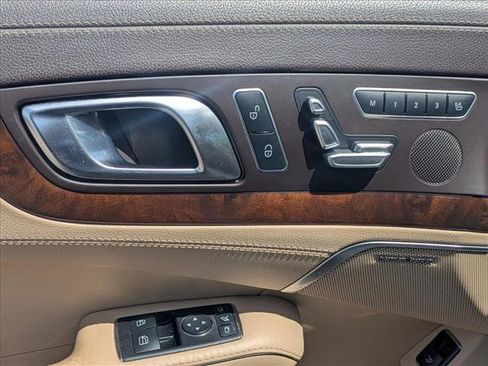 Used 2013 Mercedes-Benz SL 550 image 12