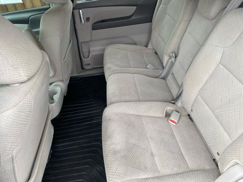 Used 2015 Honda Odyssey EX image 9