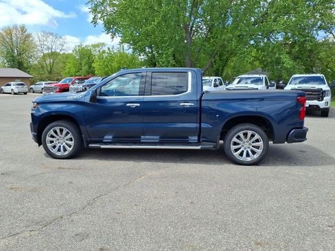 Used 2020 Chevrolet Silverado 1500 High Country w/ Technology Package AWD/4WD image 7