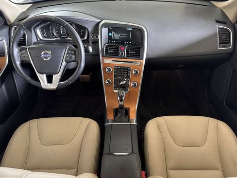 Used 2017 Volvo XC60 T6 Inscription w/ Preferred Option Package AWD/4WD image 14
