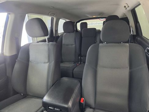 Used 2019 Nissan Pathfinder SV AWD/4WD image 5