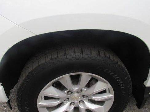 Used 2026 Chevrolet Equinox LT FWD image 29